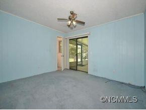 15 SPRINGSIDE DRIVE - Photo 8
