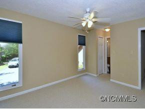 19 VILLAGE DRIVE - Photo 7