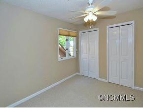19 VILLAGE DRIVE - Photo 8