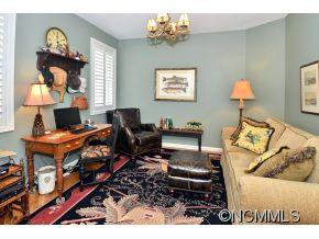 101 Augusta - Photo 11