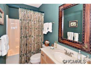 101 Augusta - Photo 10