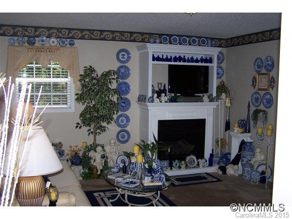 300 Whispering Ridge Farm Lane - Photo 4