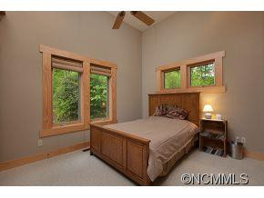 132 Marmot drive - Photo 9