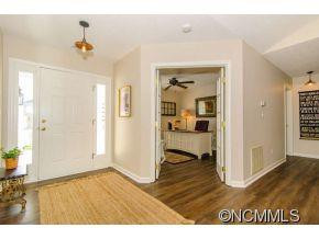 30 Livingston Farm Road - Photo 2