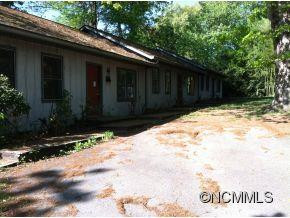 1239 NORTH MAIN STREET
