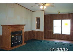 240 Pleasant Hill Rd - Photo 2