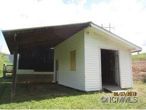17 Sparky Lane - Photo 2