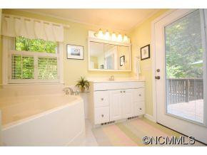 79 Waters Cove - Photo 17