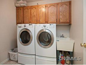 1030 REDFIELD DRIVE - Photo 11