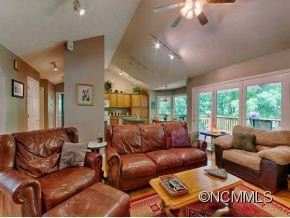 1030 REDFIELD DRIVE - Photo 3