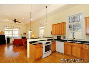 2 Trafalgar Circle - Photo 8
