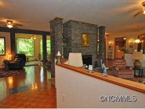 480 EMERALD HILLS DR. - Photo 5