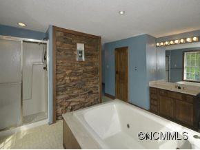 1125 REEMS CREEK ROAD - Photo 15