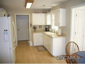 2 WESTMINSTER DRIVE - Photo 6