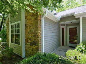 910 S. PARK PLACE - Photo 2