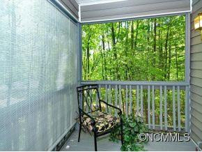 910 S. PARK PLACE - Photo 4