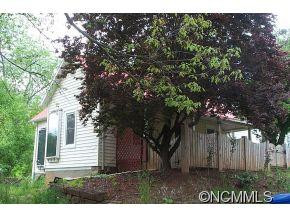 197 Michigan Ave - Photo 2