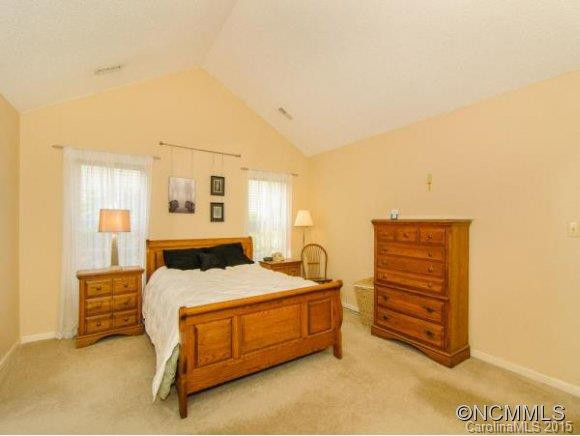 44 Park Avenue - Photo 12