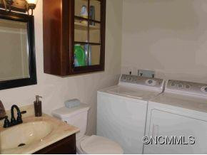 71 Hemlock St - Photo 9