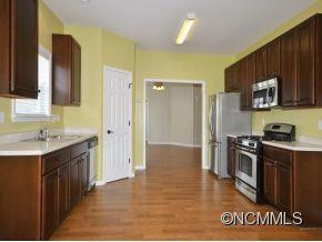 64 CHOWAN DR - Photo 4
