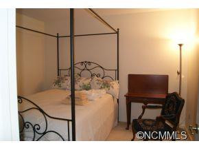 84 Lakeview Court - Photo 5