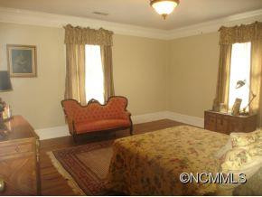 530 1st AVENUE WEST - Photo 16