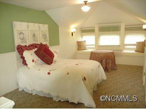 530 1st AVENUE WEST - Photo 19