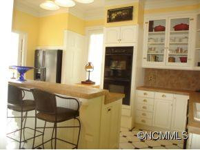 530 1st AVENUE WEST - Photo 7