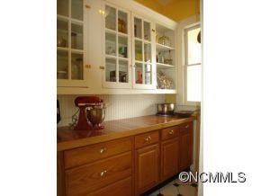 530 1st AVENUE WEST - Photo 9