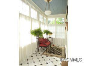 530 1st AVENUE WEST - Photo 10