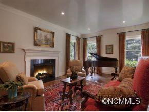 1 STUYVESANT CRESCENT - Photo 3