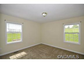 63 Baker Dr - Photo 7