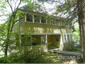 52 Spears Avenue