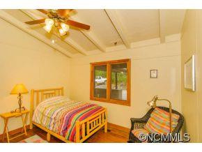 419 North Club Blvd - Photo 12