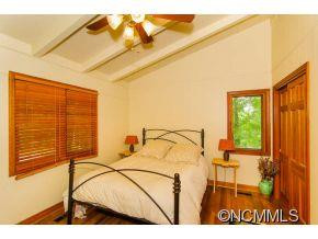 419 North Club Blvd - Photo 10
