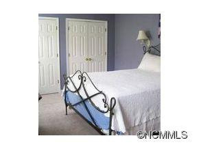 77 Farington Circle - Photo 11