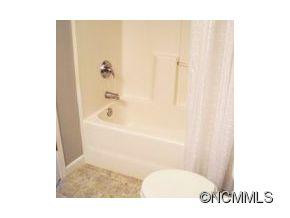 77 Farington Circle - Photo 13