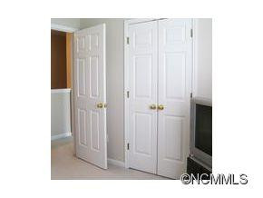 77 Farington Circle - Photo 15