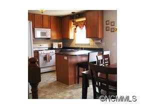 77 Farington Circle - Photo 6