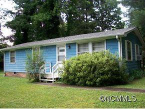 910 Maybank Dr.