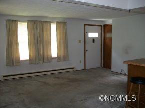 910 Maybank Dr. - Photo 3