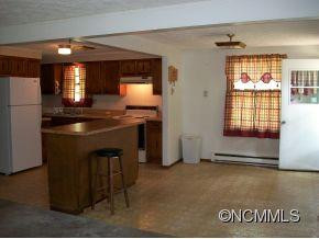 910 Maybank Dr. - Photo 4