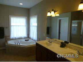 24 RIDGE GLEN - Photo 13
