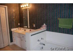 1590 WV Thompson Rd - Photo 9