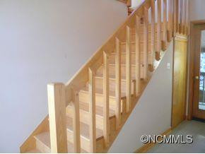 670 Parkway Drive - Photo 13