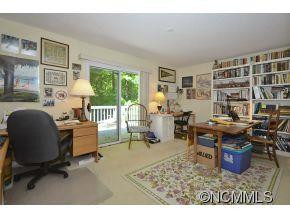 315 Inverness Court - Photo 15
