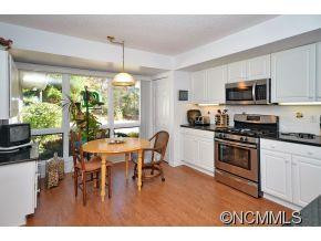 315 Inverness Court - Photo 10