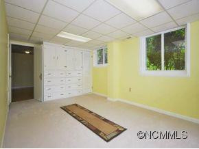 1046 CAROUSEL LANE - Photo 12