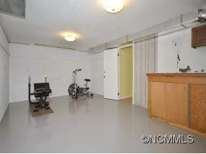 1046 CAROUSEL LANE - Photo 13