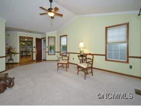 735 N. PARK PLACE - Photo 4